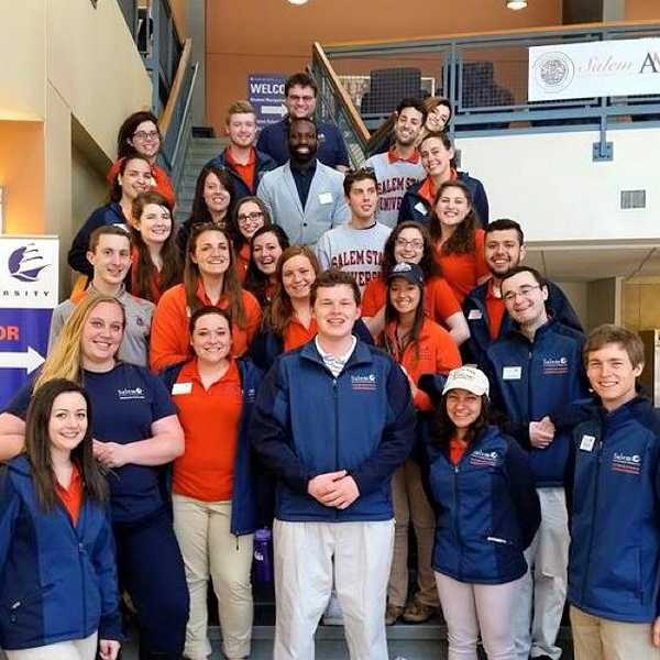10 Reasons Why Being a College Tour Guide Changed My Life