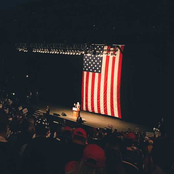 I Went To A Donald Trump Rally, and Here's What I Saw (Yes, a Police Car Did Get Smashed)