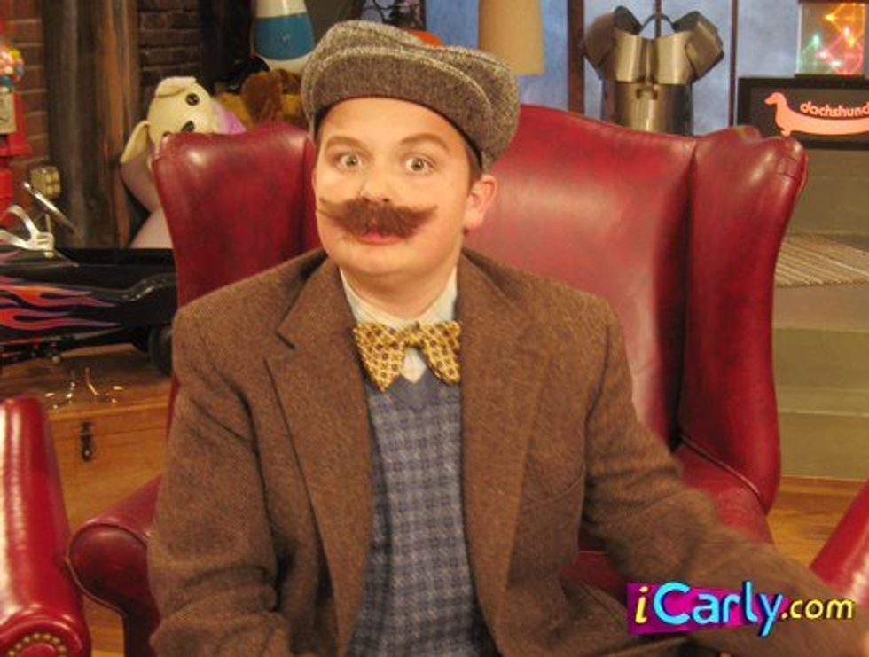 How To Rule The World Like Gibby From "iCarly"