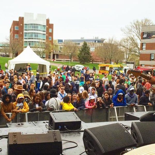 The Ultimate List Of Concert Do's And Dont's