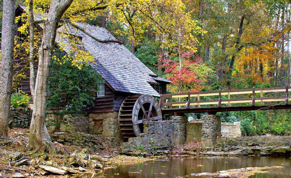 18 Sure-Tell Signs You Grew Up In Mountain Brook, Alabama