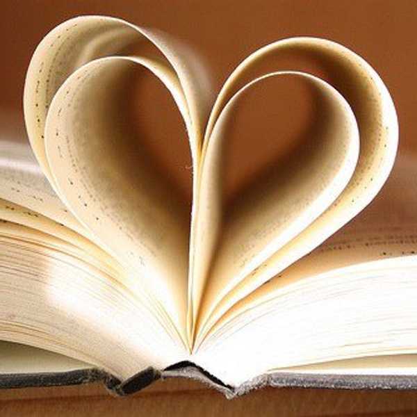 13 Signs That You Love Reading
