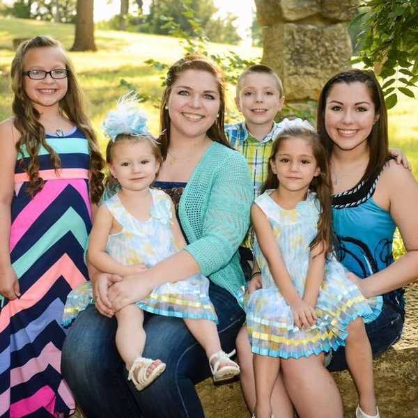 5 Reasons Being The Oldest Sibling Isn't The Absolute Worst