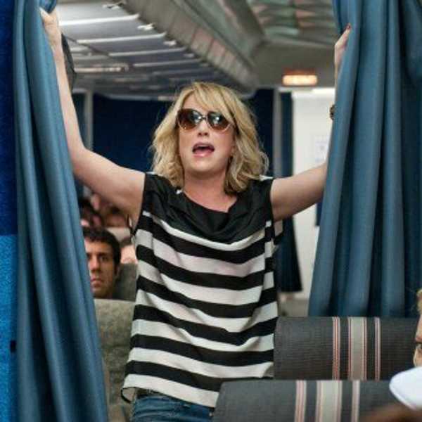 10 Struggles Every Girl Has Had When Applying Makeup