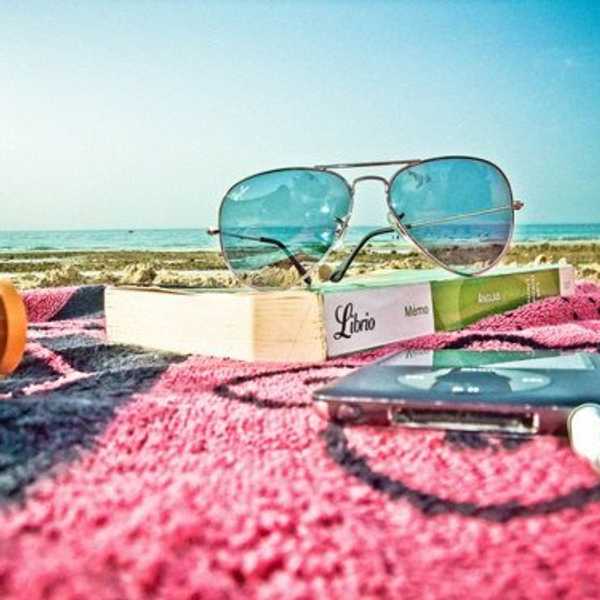 8 Beach Books You Must Read This Summer