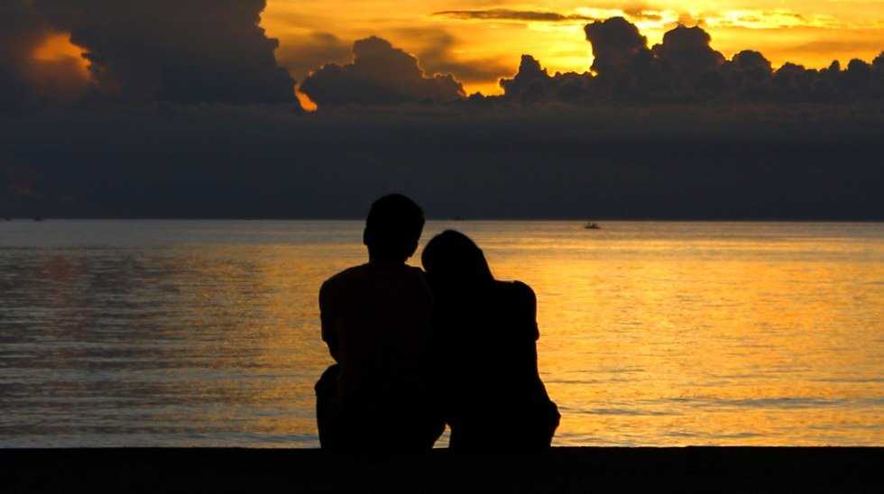 Addressing Misconceptions About Entering College In A Relationship