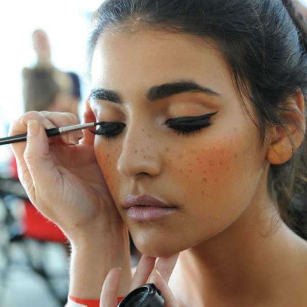 Why I Hate The Fake Freckles Trend