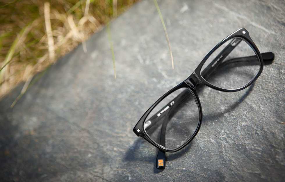 14 Daily Struggles You Know If You Wear Glasses
