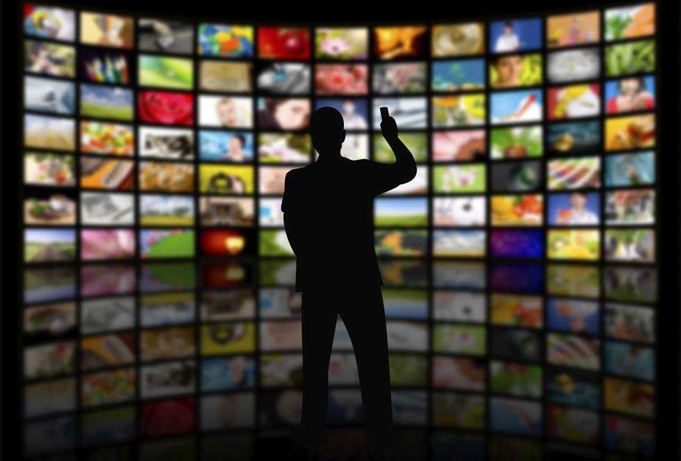 4 Emotional Phases Of Binge-Watching A TV Show