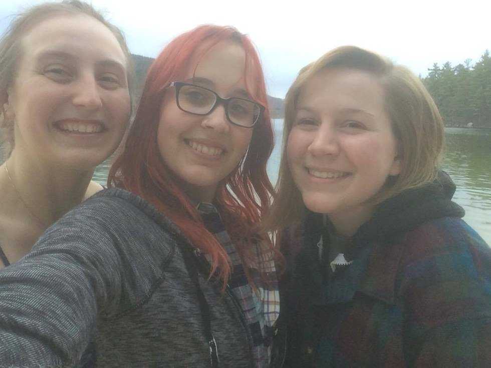 How To Prove You And Your College Roommate Are Tight