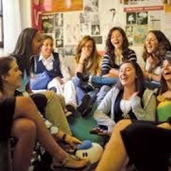 5 Reasons Why You Should Live In A Dorm And Enjoy It