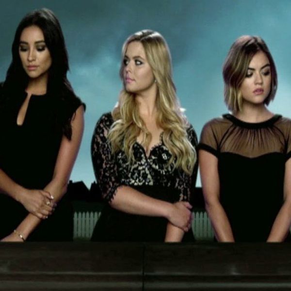 Why I Hate Pretty Little Liars But Can't Stop Watching