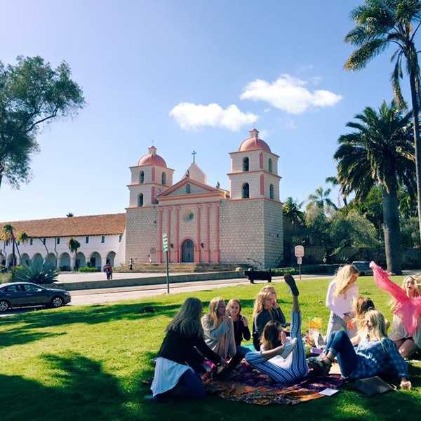 A Survival Guide To Freshman Year Friendships