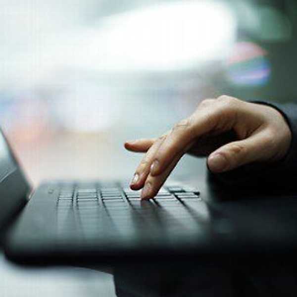 Why Adults Need To Stop Criticizing Teenagers For Using Technology