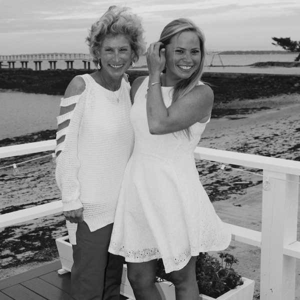 Ways to Give Back for Mother's Day while You're at College