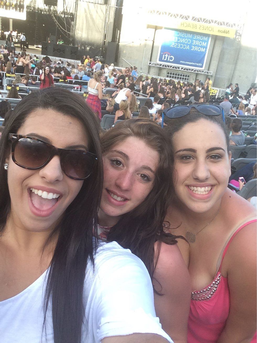 13 Reasons Why There's Nothing Wrong Being Single