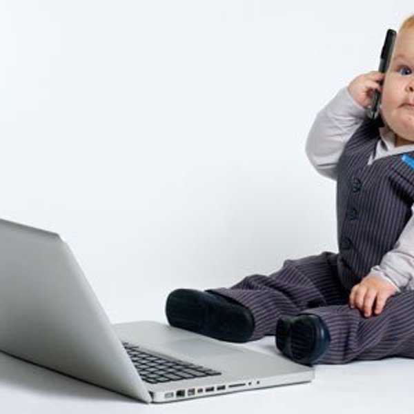 4 Reasons Why We Should Spend Less Time On Social Media