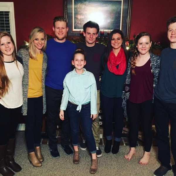 What I Learned From Growing Up In A Big Family