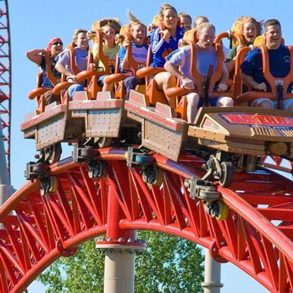 10 Roller Coasters That You Have To Ride