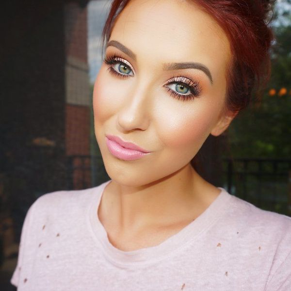 5 Reasons Your Makeup Doesn't Last!