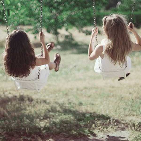 10 Things That Happen When Your Roommate Becomes Your Best Friend