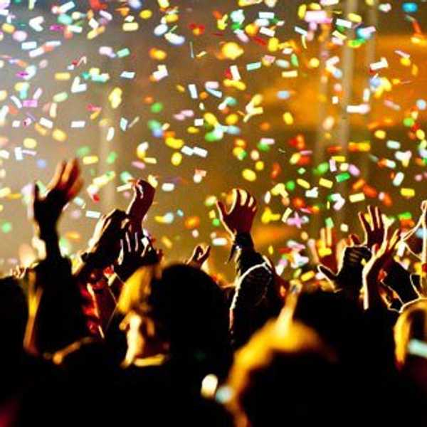The 13 Stages Of Seeing Your Favorite Band In Concert