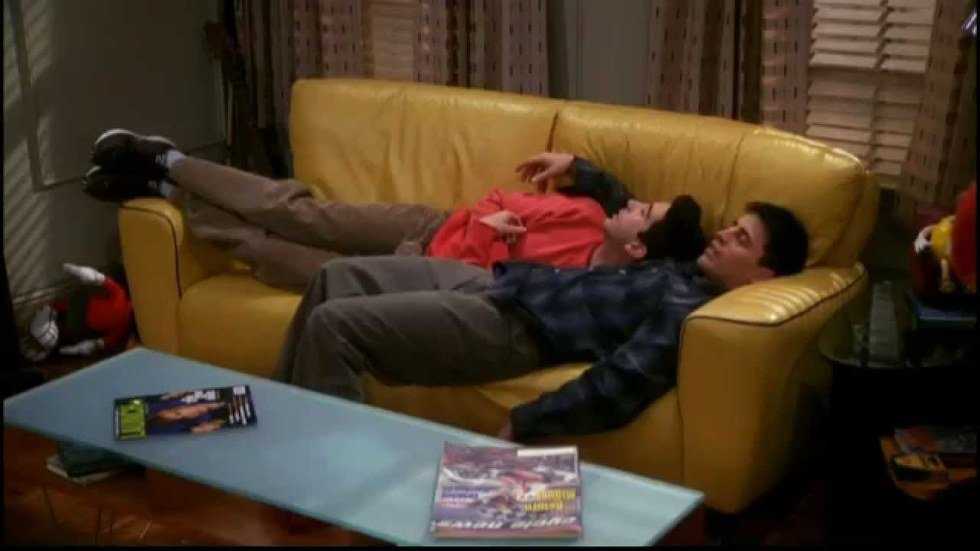 15 Signs You Love Napping