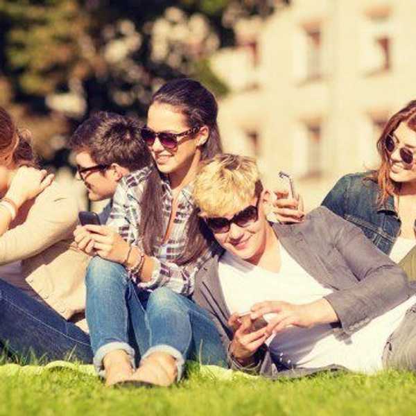 10 Apps Every College Student Needs