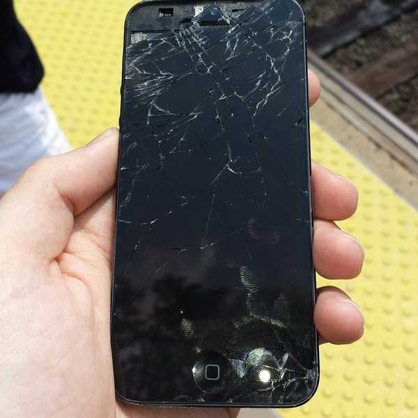 The Five Stages of Having a Really Broken Phone