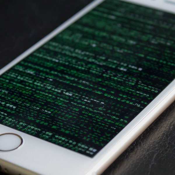 Should Apple Help the FBI with the Encryption Of iPhones?