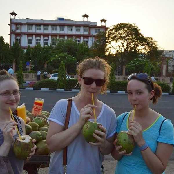 10 Experiences You'll Definitely Have When You Travel Abroad