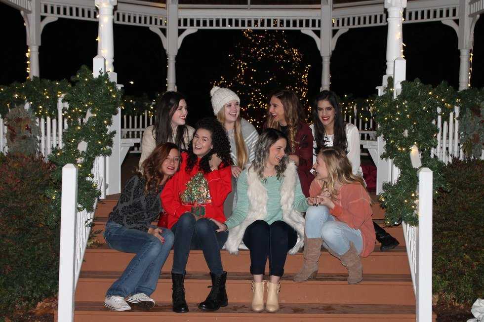 I Chose To Be The 'Mom' Of My Friend Group