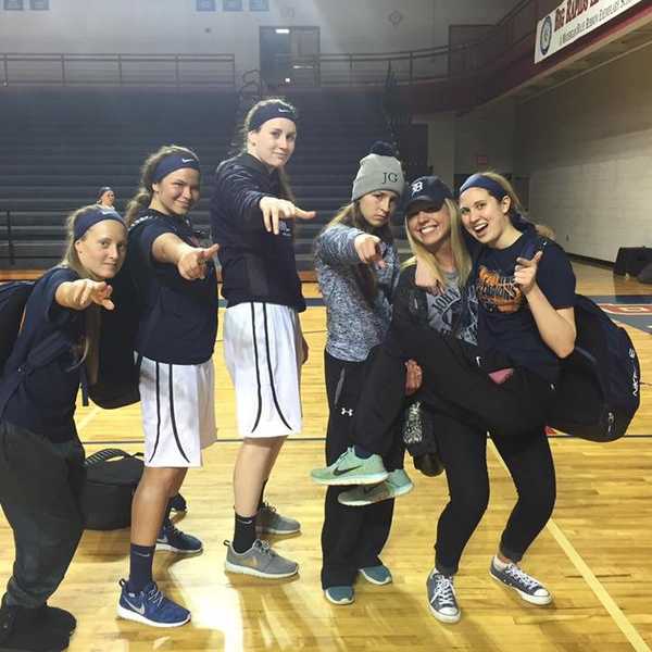 8 Best Things About Being On A Team