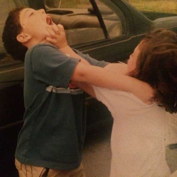 11 Thoughts When Your Older Sibling Moves Out