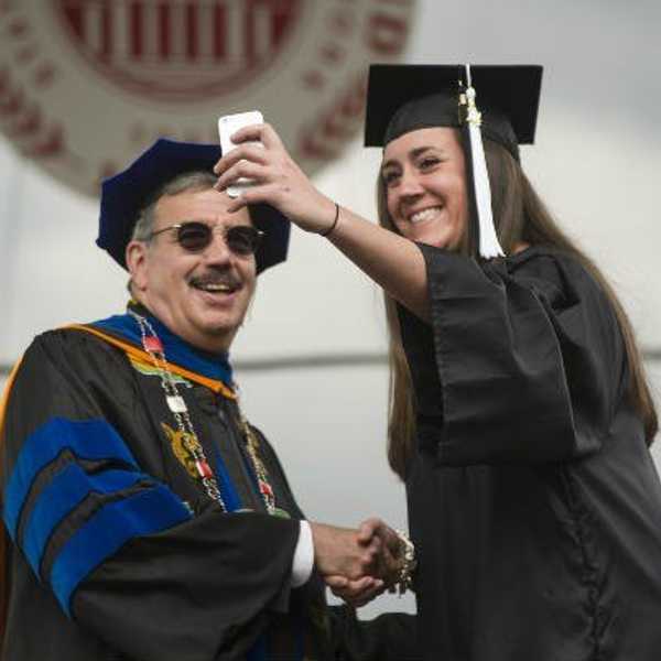 A Letter to My Graduating (Senior) Friends