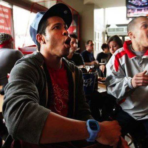 10 Things My Boyfriend Does During March Madness Basketball