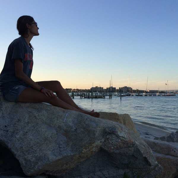 5 Perks Of Going To School Near The Beach