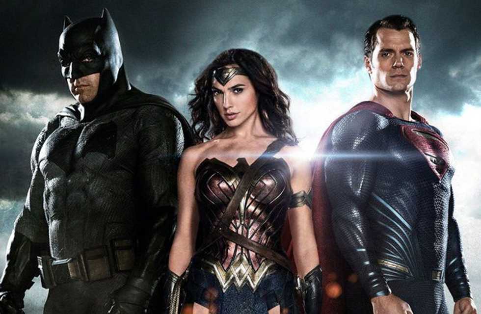 Batman v. Superman: Dawn Of Justice - Wonderwoman And Batman Saved The Movie