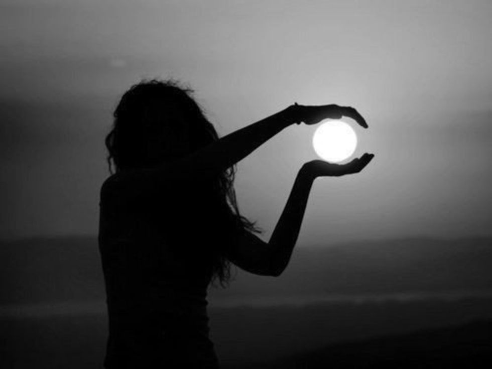 An Open Letter To The Girl Who's Too Afraid To Let Go