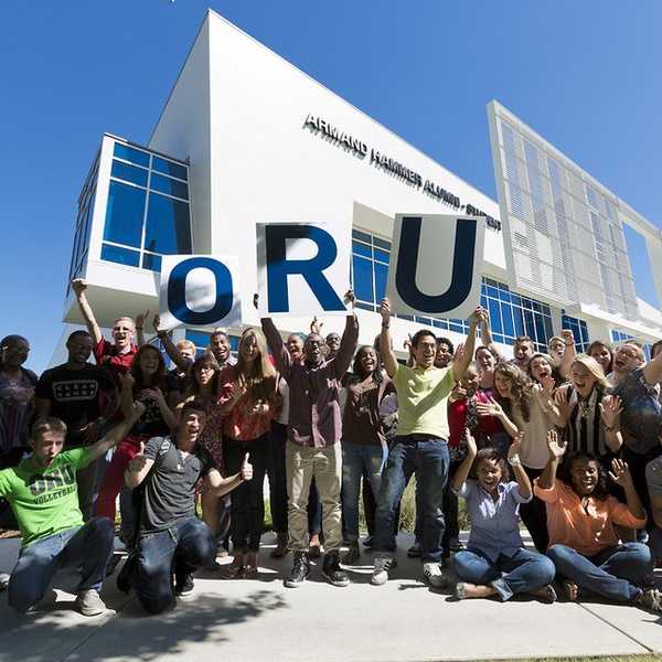 17 Telltale Signs You Go To A Christian University