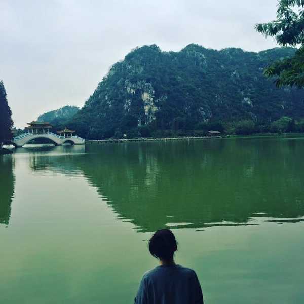 Why You Should Travel While You're Young