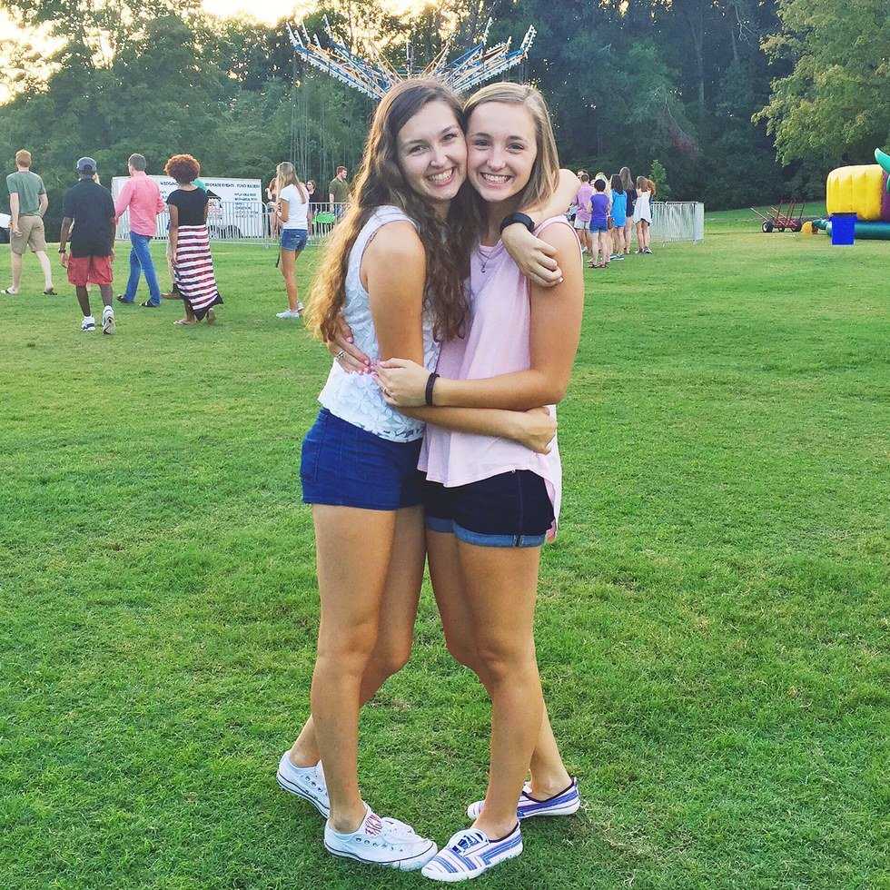 10 Reasons Why You Need To Thank Your First College Friend