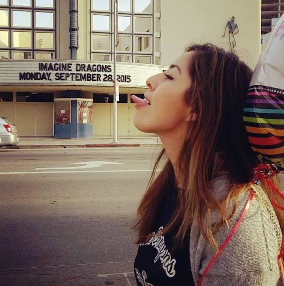 A Fangirl's Comprehensive Guide To Meeting Your Favorite Artists