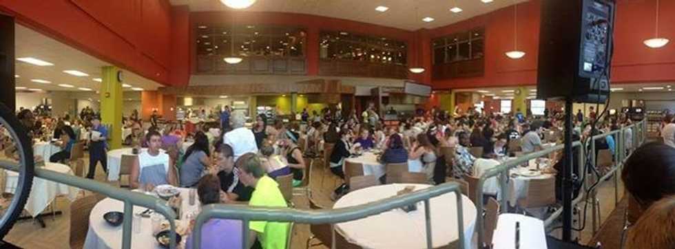 7 Stages Of Eating At The Student Dining Hall