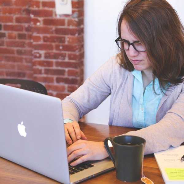 Why I Don't Have A Job In College (By Choice)