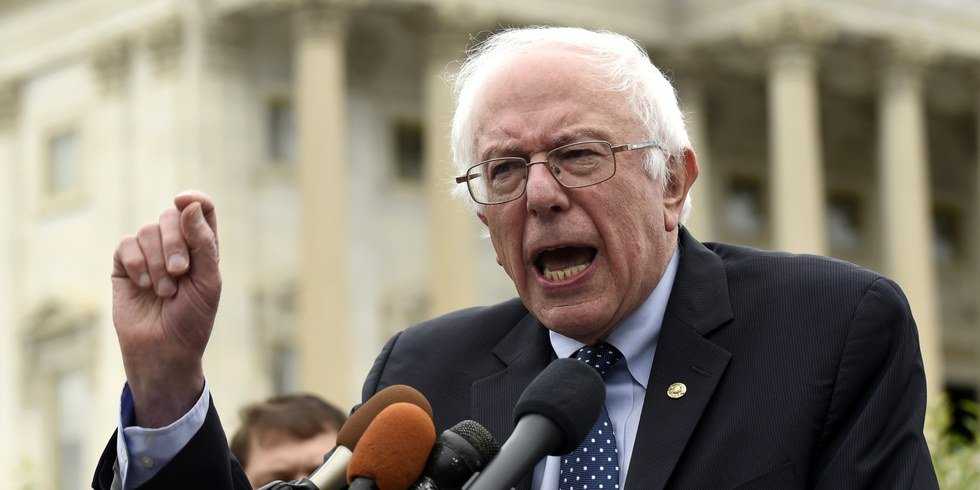 Why I'm Voting Bernie, Not Hilary