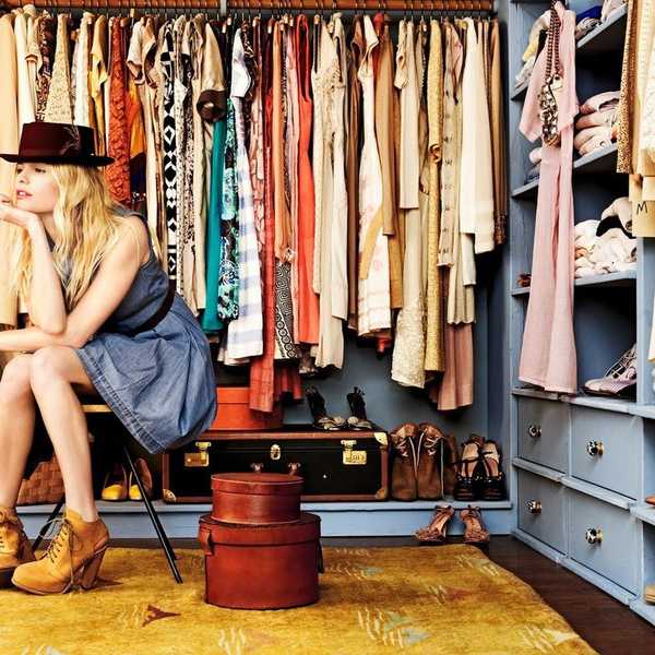 18 Things Every Budding Fashionista Should Have In Her Closet