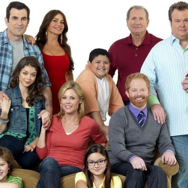 College Life Explained By 'Modern Family'