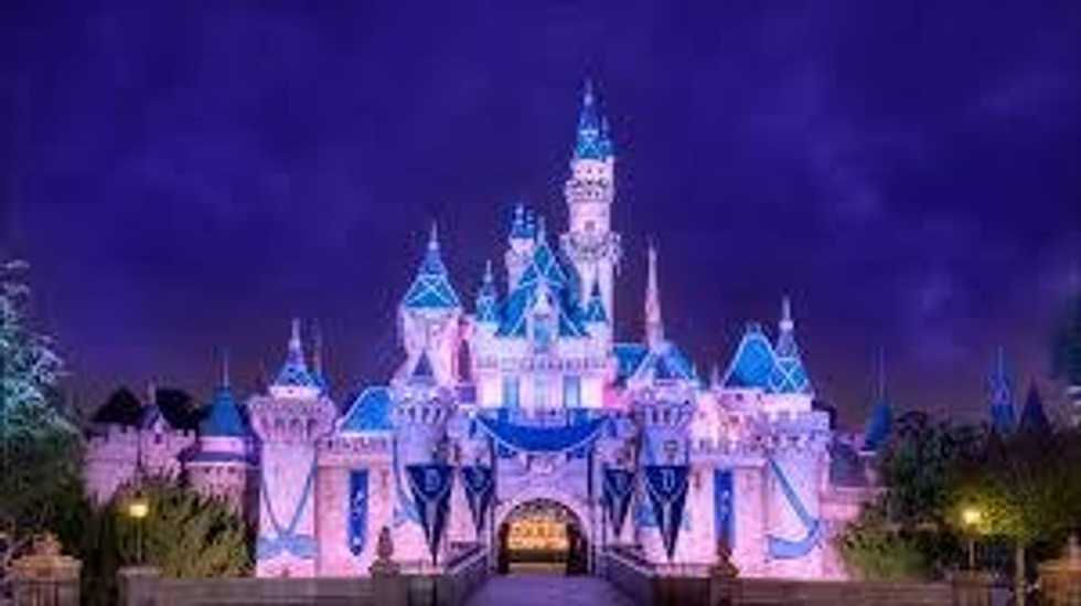 7 Best Rides Disneyland Has To Offer