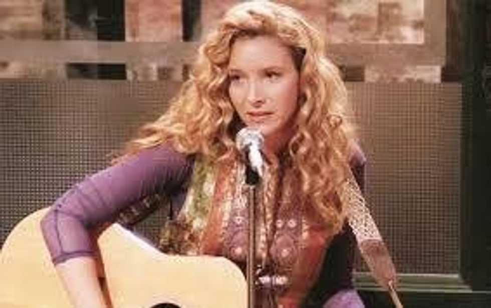 10 Reasons Why Phoebe Buffay Is The Perfect Role Model